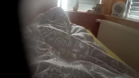 moos1 online show from February 15, 8:02 am