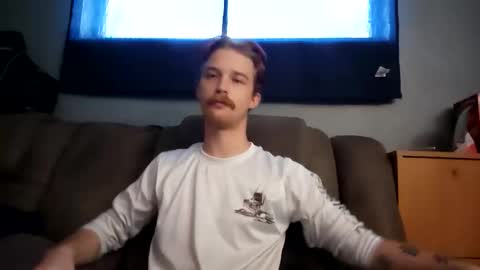 M00SE online show from November 7, 4:40 pm