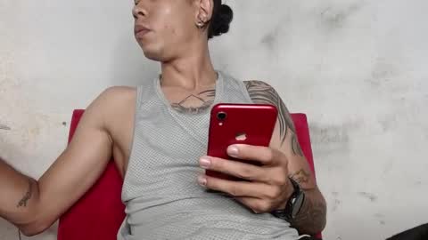 Andrew  online show from April 21, 2:48 am