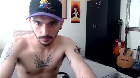 Snapshot of morbidangel08 chatting on February 1, 5:47 pm Abelardo online show from February 1, 5:47 pm