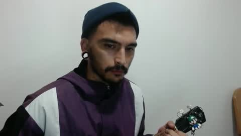 Snapshot of morbidangel08 chatting on April 30, 7:58 am Abelardo online show from April 30, 7:58 am