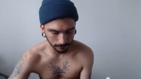 Snapshot of morbidangel08 chatting on May 26, 7:32 pm Abelardo online show from May 26, 7:32 pm