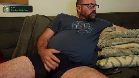 Snapshot of mordecai_the_great chatting on December 21, 10:17 am Ce nest pas Mordecai online show from December 21, 10:17 am