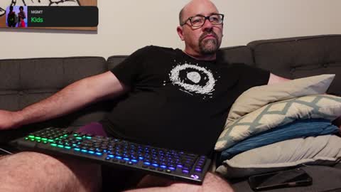 Snapshot of mordecai_the_great chatting on January 26, 12:43 pm Ce nest pas Mordecai online show from January 26, 12:43 pm