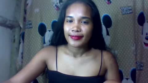morenagirlpinay18 online show from April 13, 11:27 am