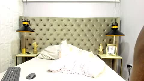 Mmorenito online show from October 28, 7:16 pm