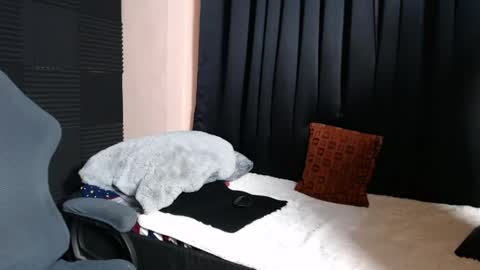 morenojake online show from April 12, 12:54 pm