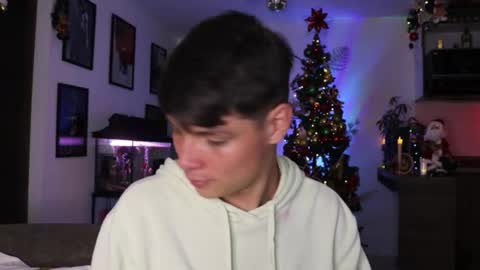 Snapshot of morgan_hiller chatting on December 2, 10:45 pm   online show from December 2, 10:45 pm