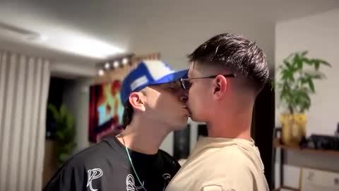 Snapshot of morgan_hiller chatting on September 21, 2:02 am   online show from September 21, 2:02 am