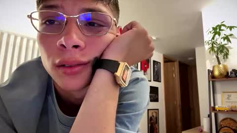 Snapshot of morgan_hiller chatting on September 30, 11:43 pm   online show from September 30, 11:43 pm