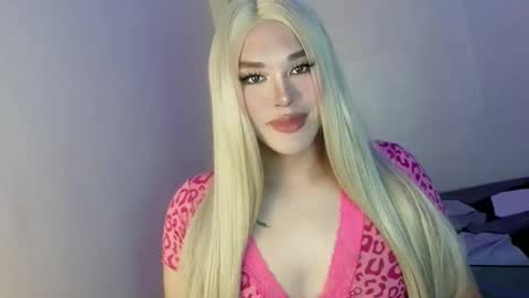 Ms. Morgana online show from May 10, 11:32 pm