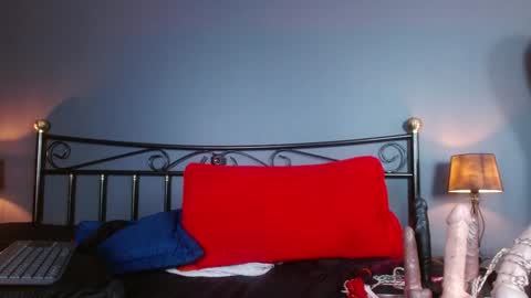 Snapshot of morganacrowley_ chatting on December 31, 2:36 pm Morgana online show from December 31, 2:36 pm