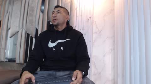 MORGAN AND MEGAN online show from November 21, 11:20 am