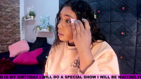 Snapshot of morochaa_fire chatting on December 25, 11:11 am Morocha  online show from December 25, 11:11 am