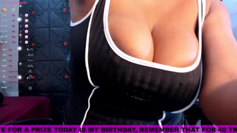Snapshot of morochaa_fire chatting on December 30, 9:37 am Morocha  online show from December 30, 9:37 am