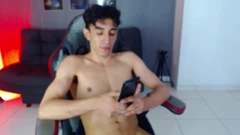 Snapshot of morrison_jimm chatting on March 2, 7:15 am santii online show from March 2, 7:15 am