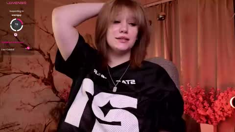 morvelyn online show from November 26, 3:02 pm