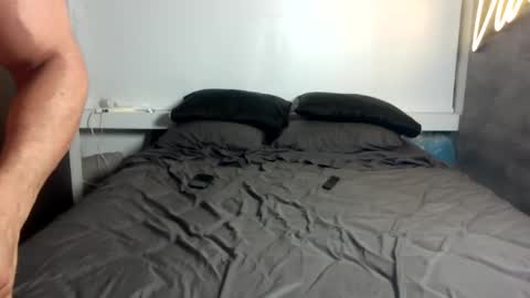 Snapshot of mosh2 chatting on February 23, 11:36 pm Kattie Mosh online show from February 23, 11:36 pm