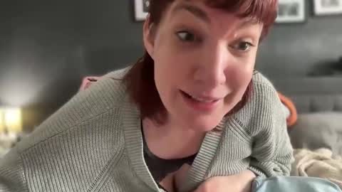 Snapshot of mossy_mommy chatting on February 12, 5:48 pm Mossy Mommy online show from February 12, 5:48 pm