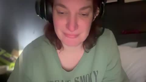 Snapshot of mossy_mommy chatting on February 17, 2:42 am Mossy Mommy online show from February 17, 2:42 am