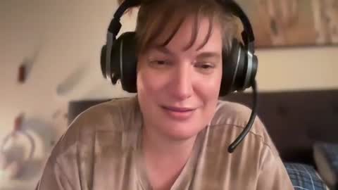 Mossy Mommy online show from July 25, 11:57 pm
