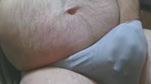 Snapshot of moth12 chatting on December 5, 2:22 pm moth12 online show from December 5, 2:22 pm