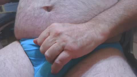 Snapshot of moth12 chatting on December 8, 11:24 am moth12 online show from December 8, 11:24 am