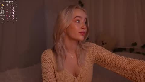 Snapshot of mother__of__dragons chatting on September 14, 10:09 pm Deni and Jett my weekly schedule online show from September 14, 10:09 pm