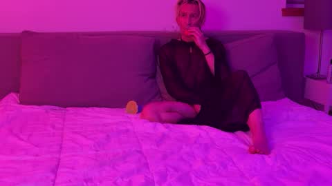 MotoBunny online show from January 8, 3:42 am