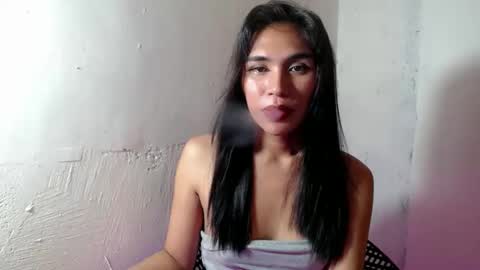 mouiline_rouge69 online show from March 27, 1:44 pm