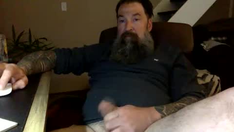 mountainman69696 online show from April 29, 8:07 am