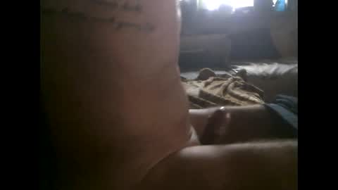 Snapshot of mowgli1977 chatting on December 29, 12:34 pm mowgli1977 online show from December 29, 12:34 pm