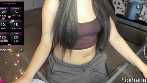 moxieXfoxie online show from February 28, 8:10 pm