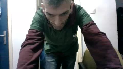 mppempis81 online show from February 25, 8:07 pm