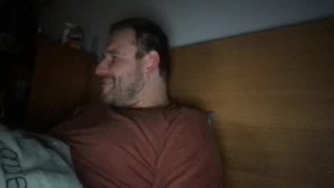 Snapshot of mr834565 chatting on February 22, 10:41 pm mr834565 online show from February 22, 10:41 pm