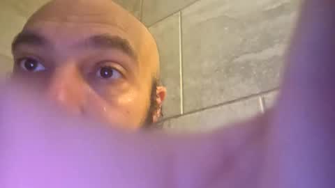 Snapshot of mr8plus chatting on January 5, 6:00 pm Mr8 online show from January 5, 6:00 pm