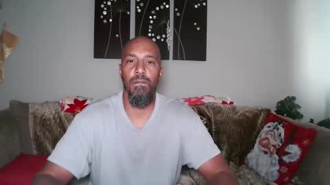 Snapshot of mr___good chatting on December 17, 8:32 pm Mr. Good and Ms. Plenty online show from December 17, 8:32 pm