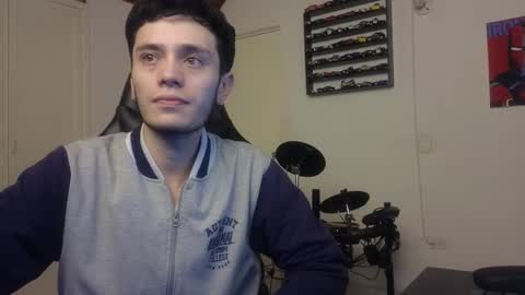 Snapshot of mr_andresr chatting on November 6, 3:40 am Andy online show from November 6, 3:40 am