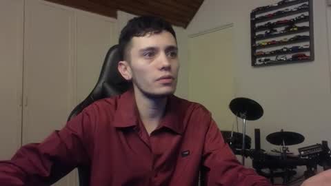 Snapshot of mr_andresr chatting on December 2, 2:39 am Andy online show from December 2, 2:39 am