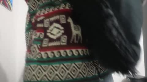 Snapshot of mr_andresr chatting on February 26, 4:44 am Andy online show from February 26, 4:44 am