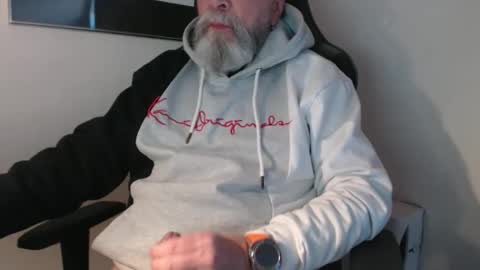 mr_boombastic2021 online show from November 21, 11:20 am