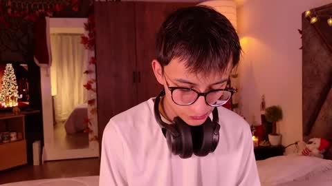 Snapshot of mr_evan1 chatting on December 2, 11:56 am Mr Evans online show from December 2, 11:56 am