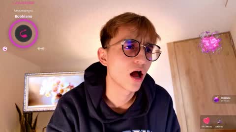 Mr Evans online show from November 18, 6:01 pm