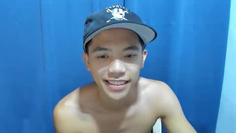 Snapshot of mr_fucker213 chatting on December 16, 3:06 pm mr fucker213 online show from December 16, 3:06 pm