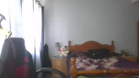 mr_i_ online show from September 29, 9:36 am