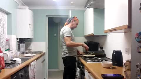 mr_i_ online show from October 19, 8:31 pm