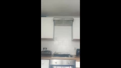 mr_i_ online show from March 23, 10:08 am