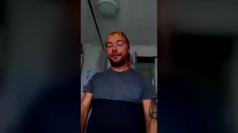 mr_i_ online show from June 16, 7:33 am
