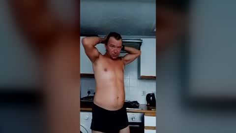 mr_i_ online show from August 1, 7:40 am