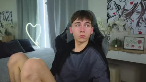 Kris online show from February 27, 8:39 am